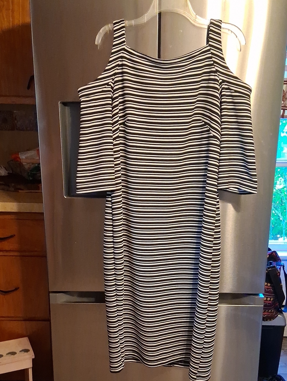 Women’s Gabby Skye Black & White Striped Cold-Shoulder Dress